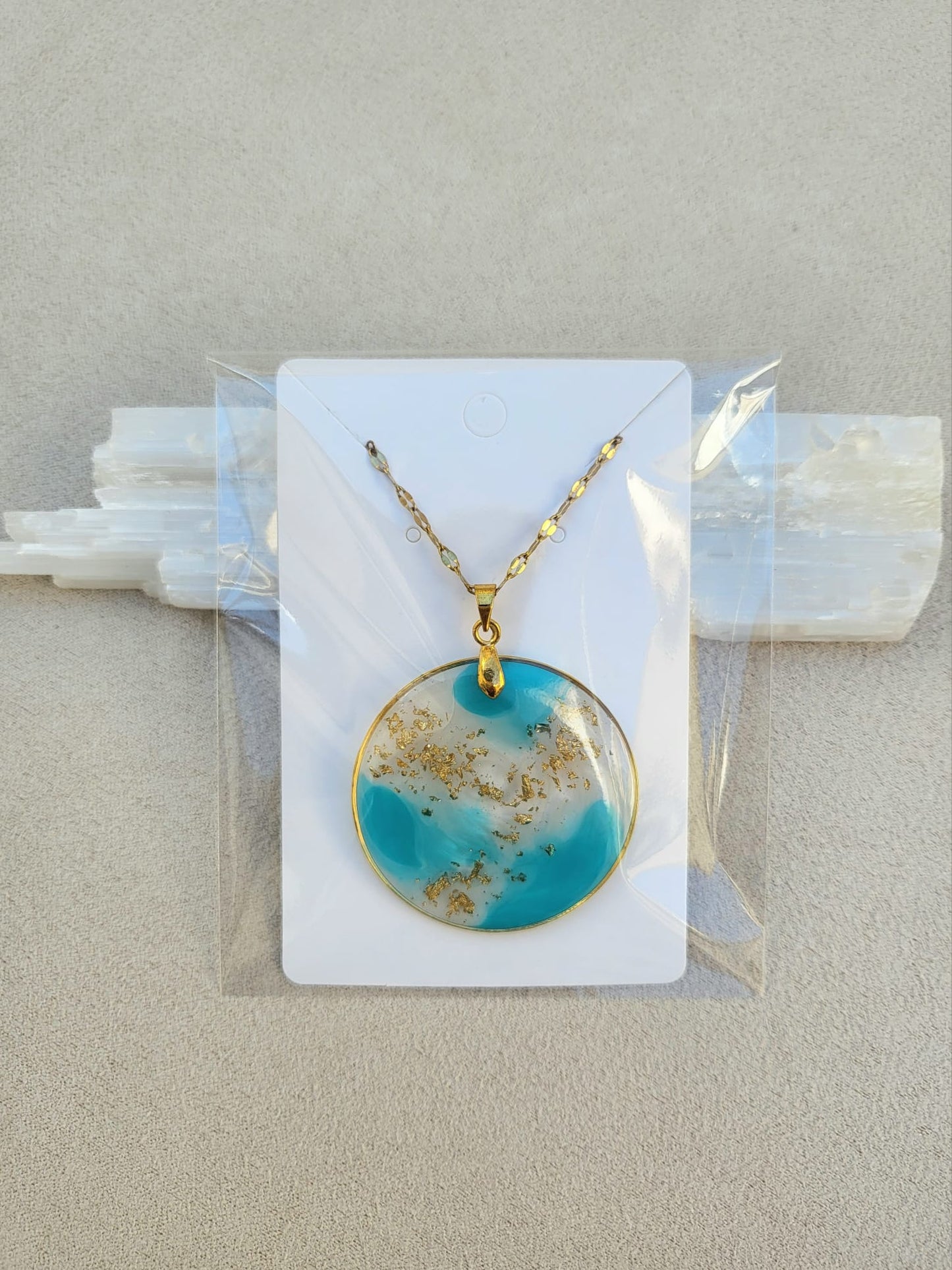MOVING SKY necklace.