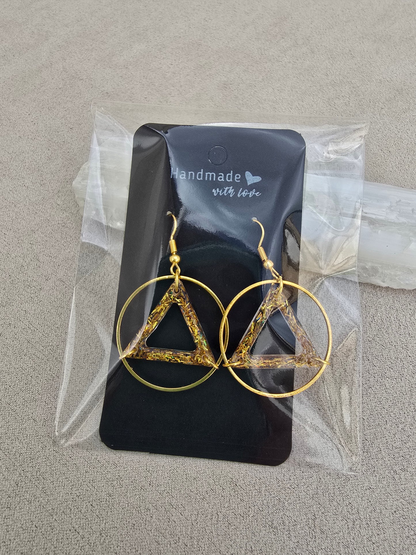Pyramidal Shine Earrings
