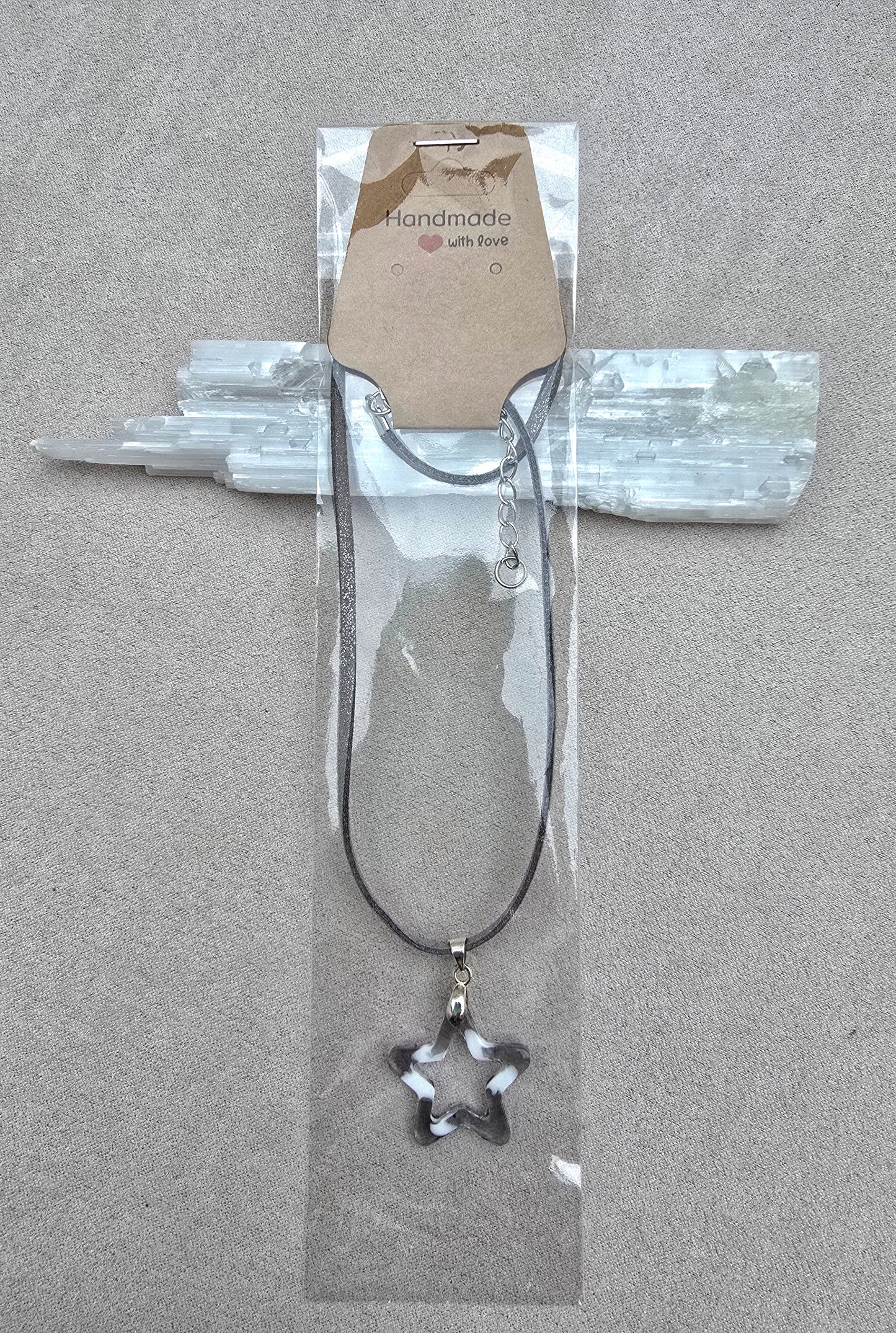 Collar ESTRELLA GRIS.