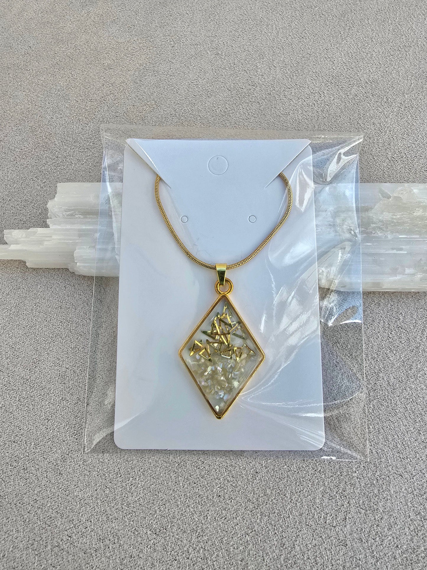 NACARYGOLD necklace.