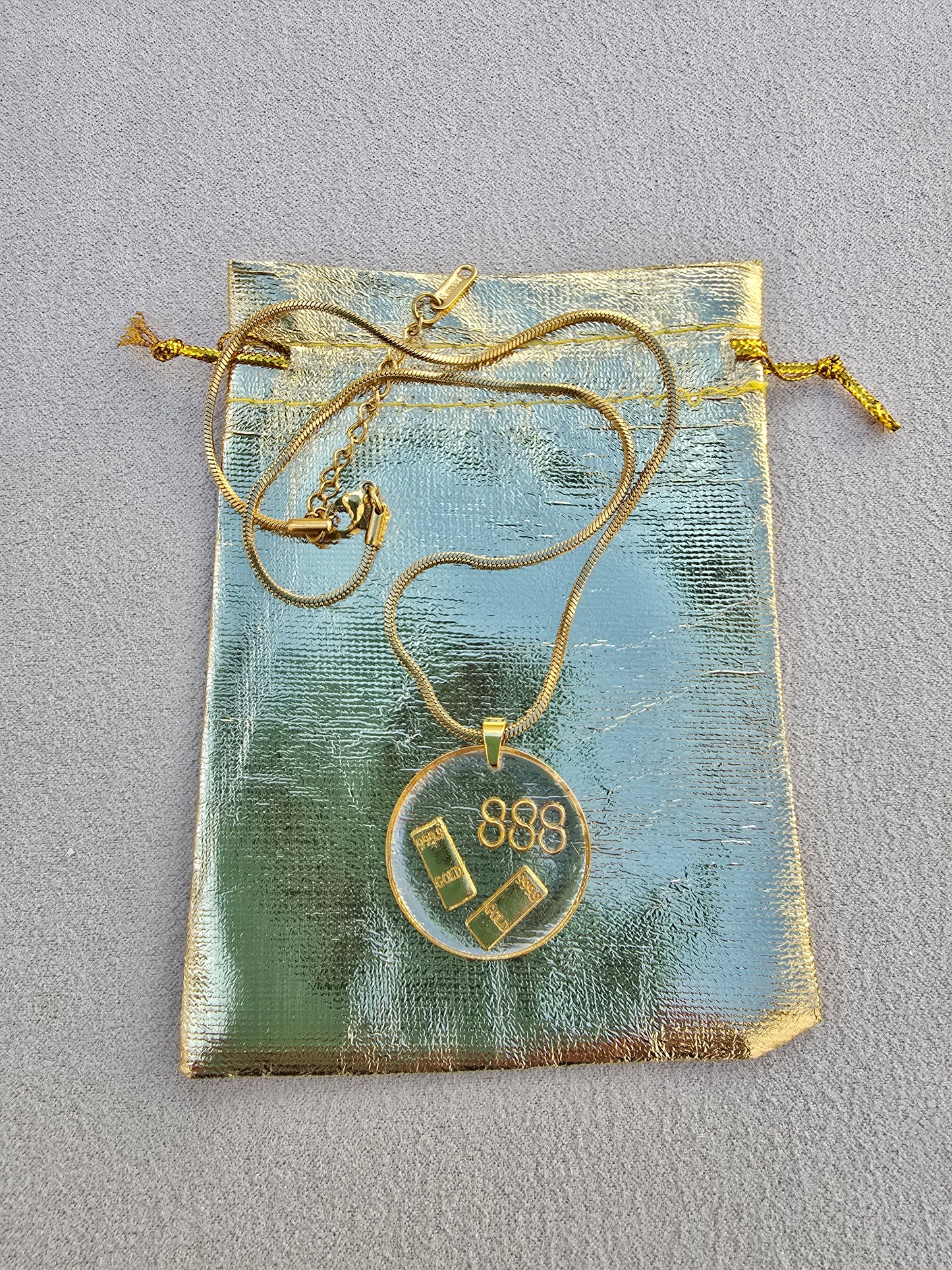 Collar 888