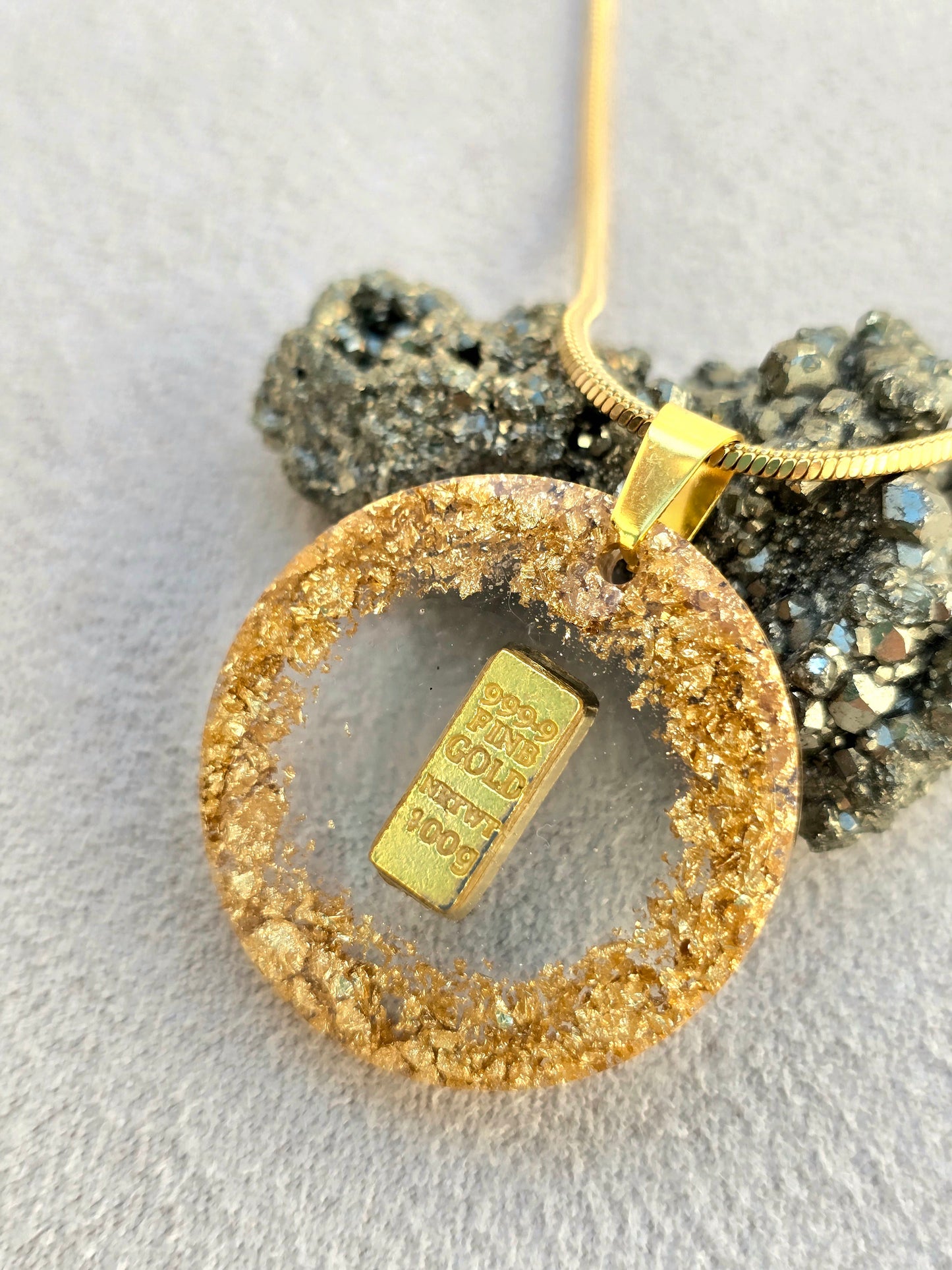 Collar ABRAZO DE ORO
