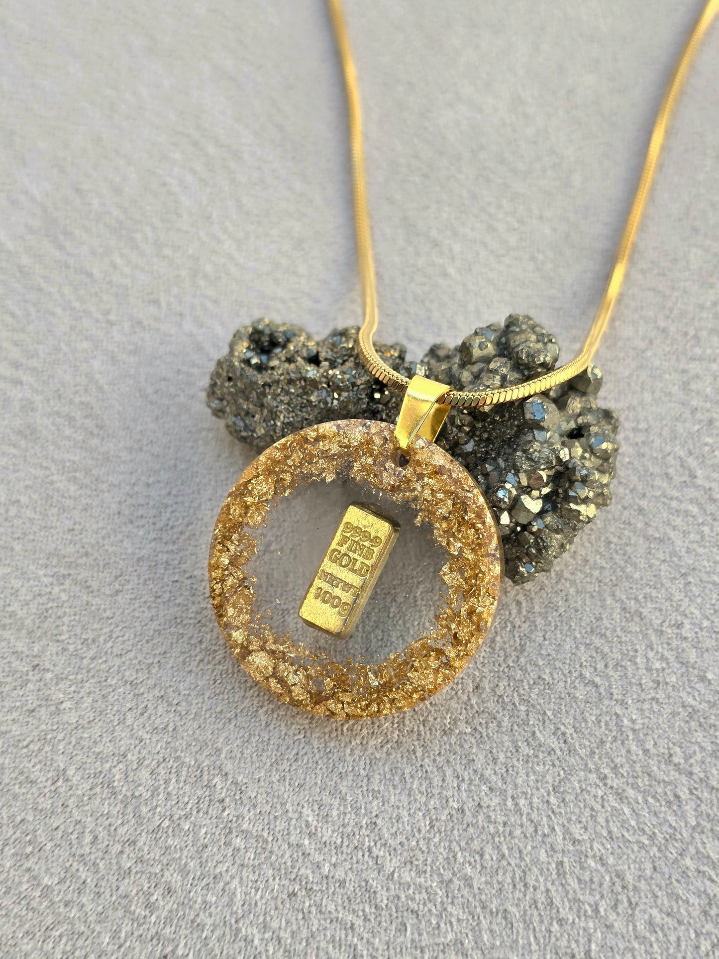 Collar ABRAZO DE ORO