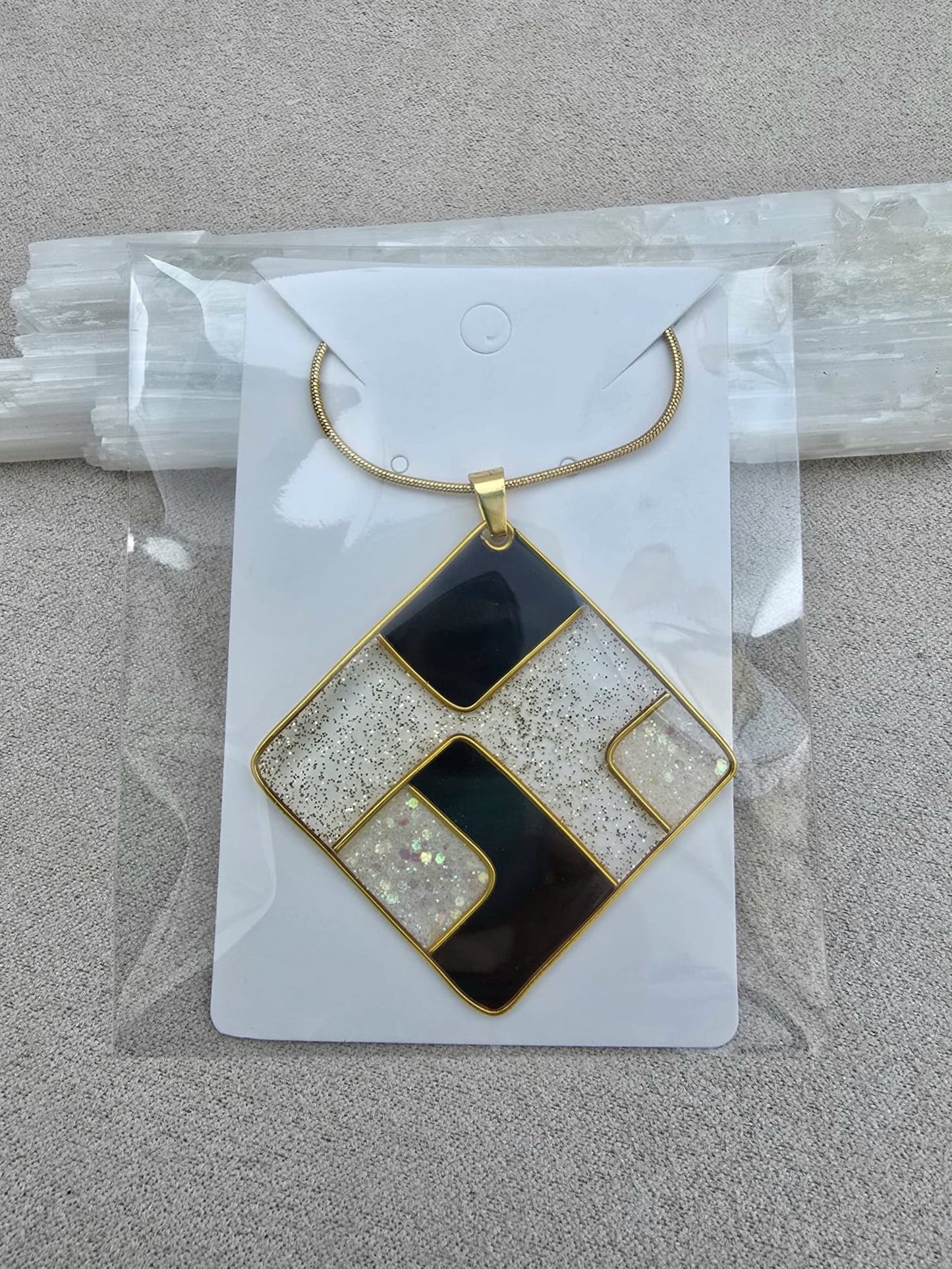 Collar CUADRICULA EGIPCIA.