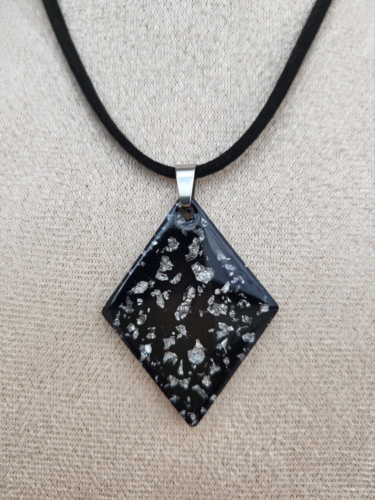 Collar NOCHE EN PLATA.