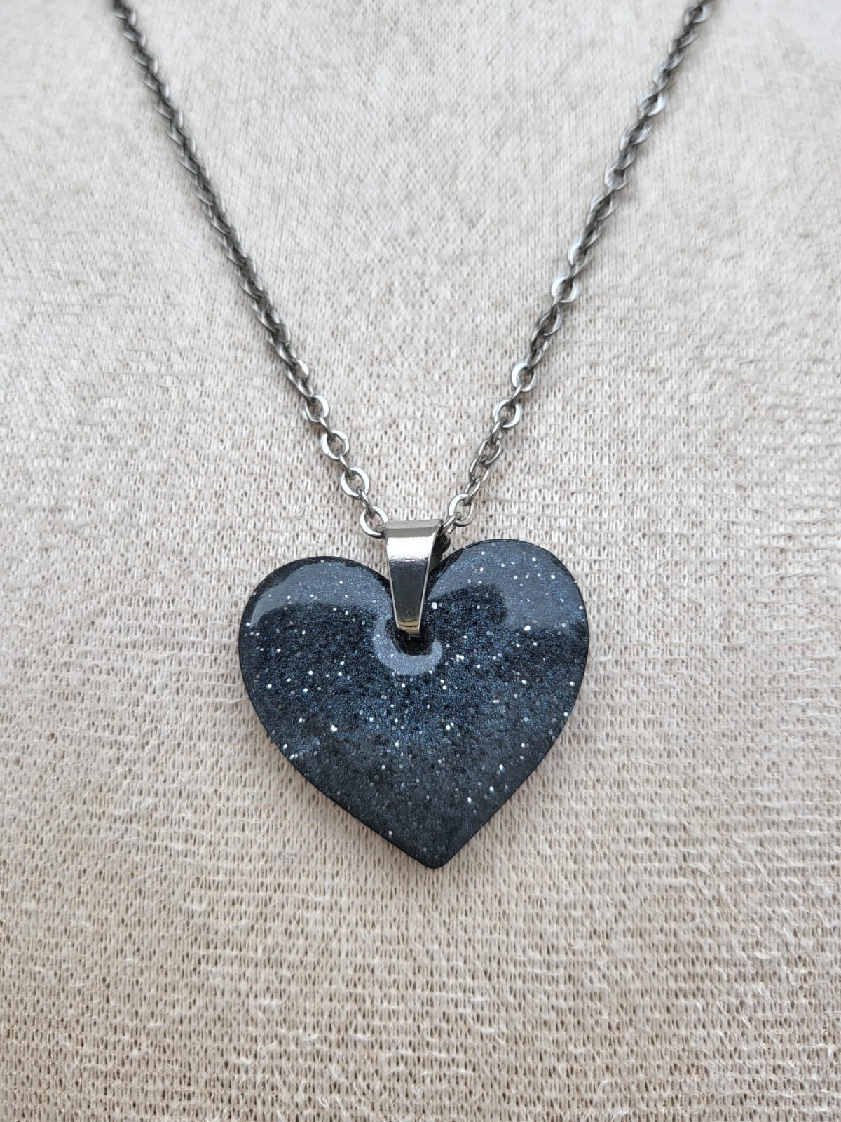 Collar CORAZÓN NOCTURNO.