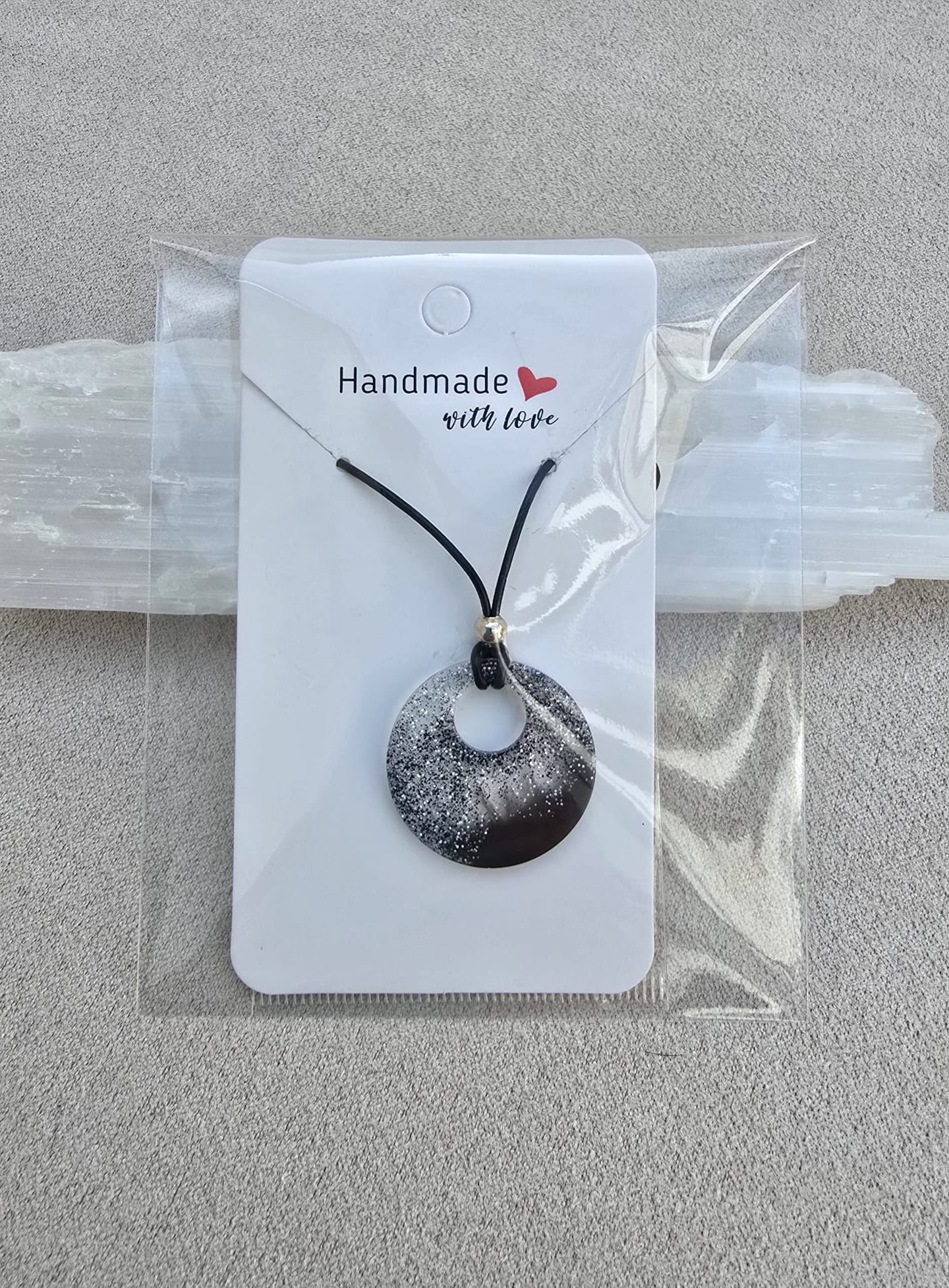 BLACK SHINE pendant.