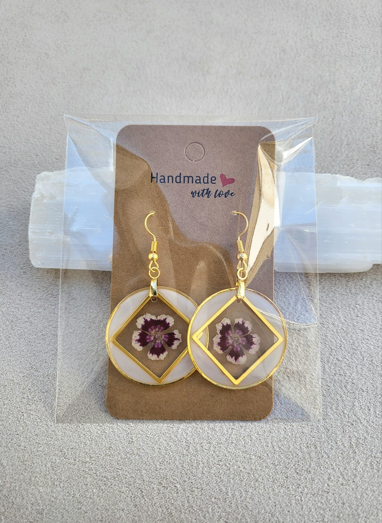 BOHEMIAN CLAVELINA earrings.