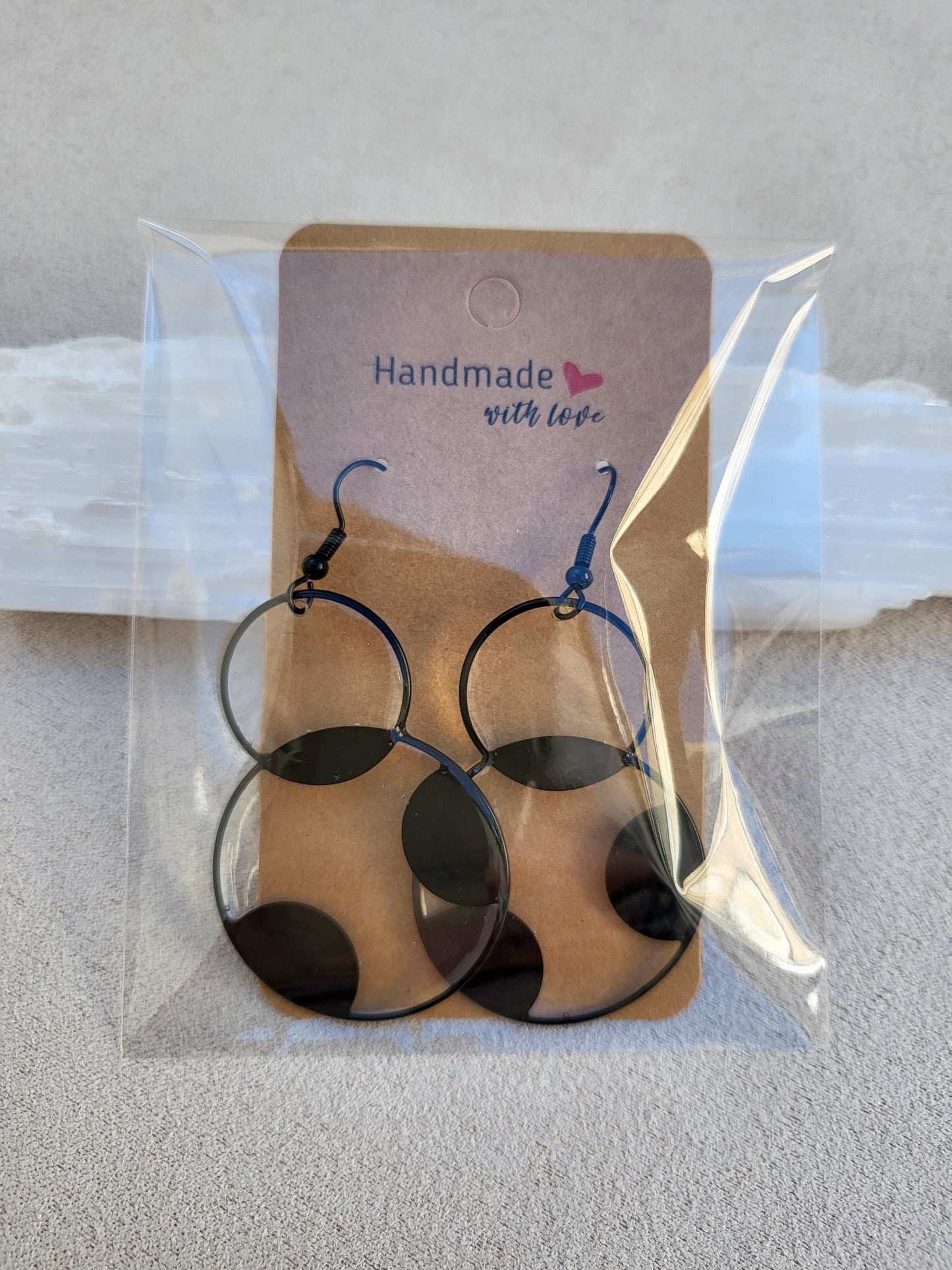 BLACK CIRCLES earrings.