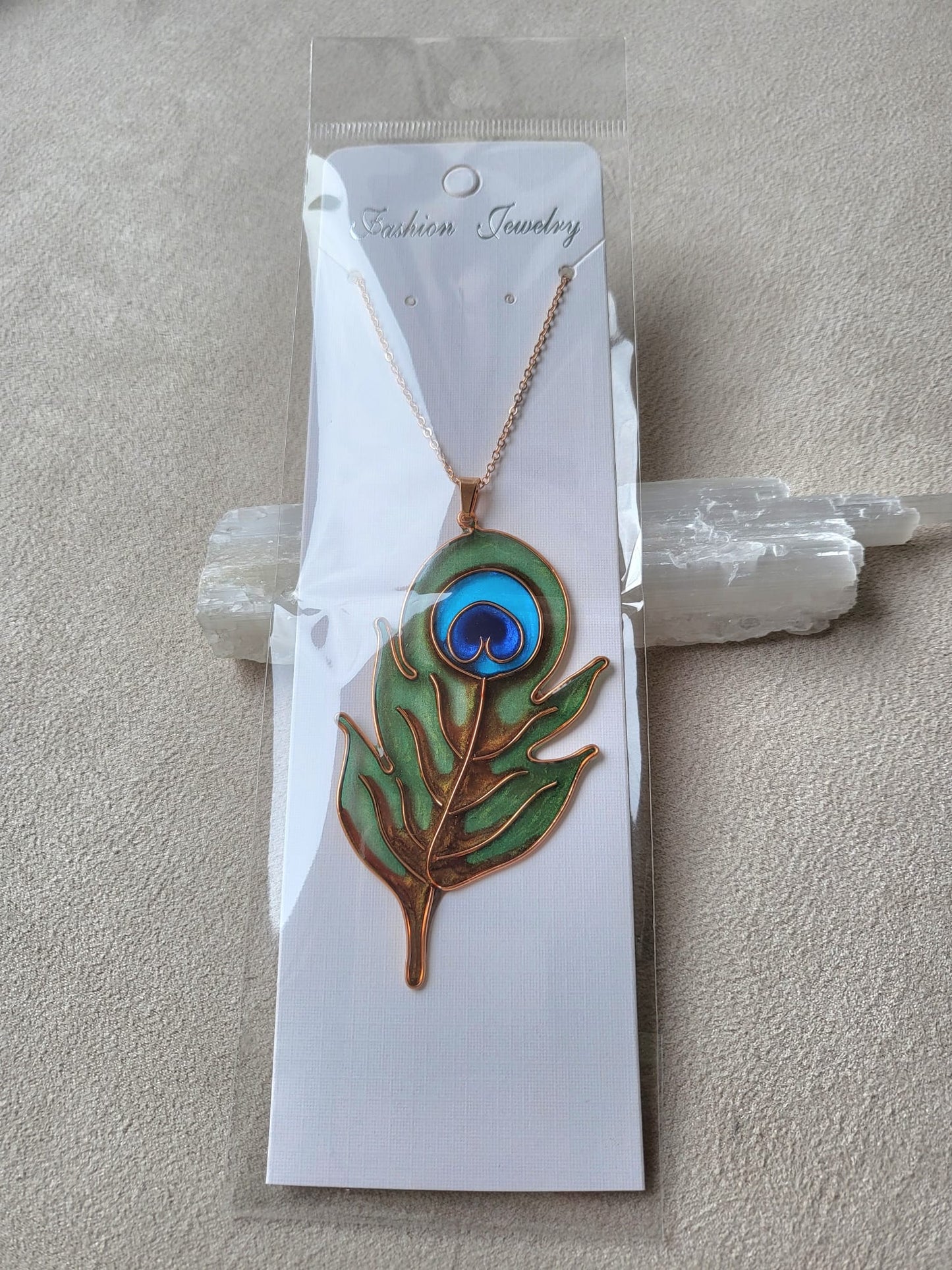 REAL FEATHER necklace.