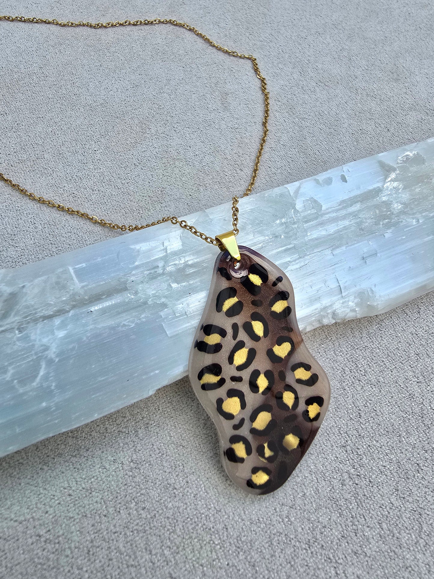 Collar LEOPARDO GOLD  (live)