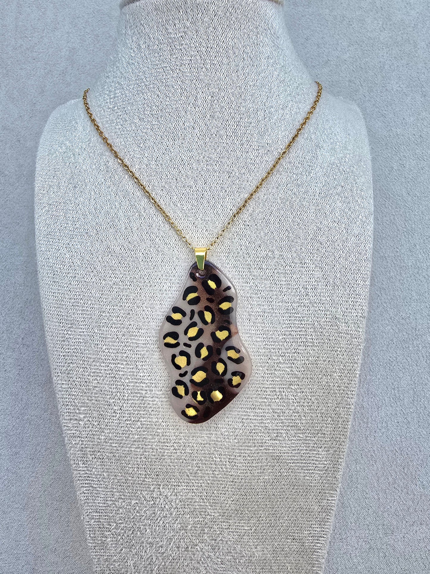 Collar LEOPARDO GOLD  (live)